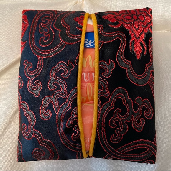 South Korean Handmade Silk 3-Piece Set! - Picture 13 of 14